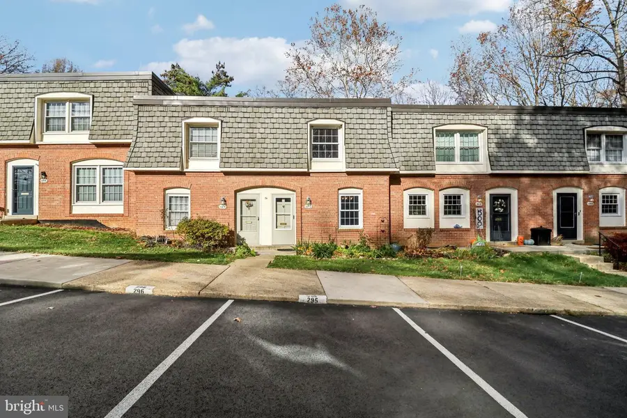 5912 Minutemen Rd #295, Springfield, VA 22152 - #3