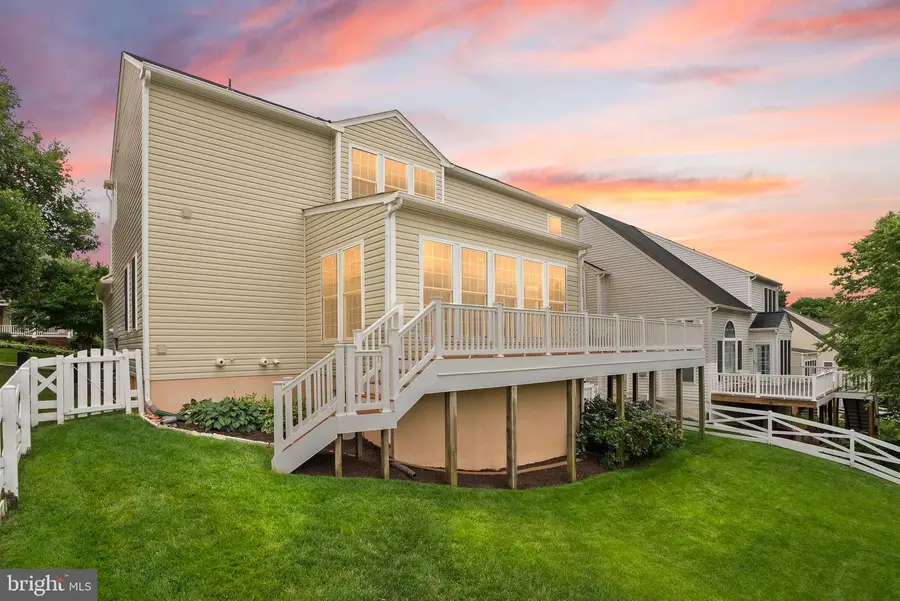 8166 Douglas Fir Dr, Lorton, VA 22079 - #3