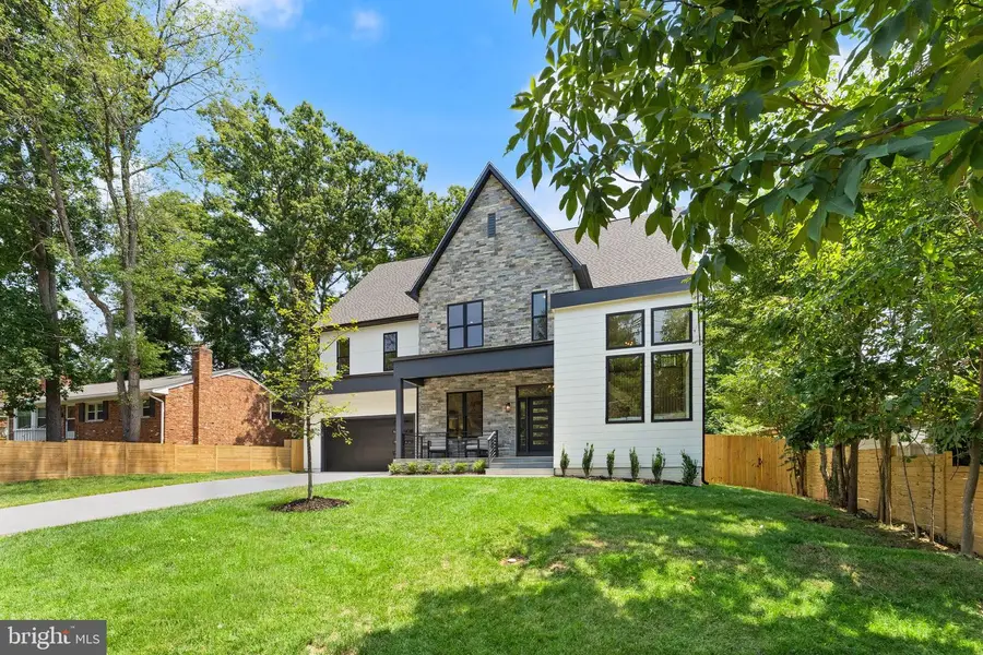 1915 Great Falls St, McLean, VA 22101 - #2