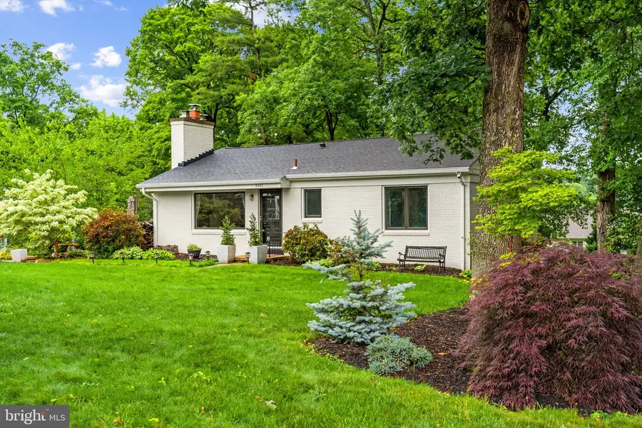 4441 Village Dr, Fairfax, VA 22030 - #3