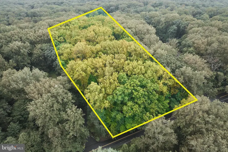 9113 Jeffery Rd, Great Falls, VA 22066 - #2