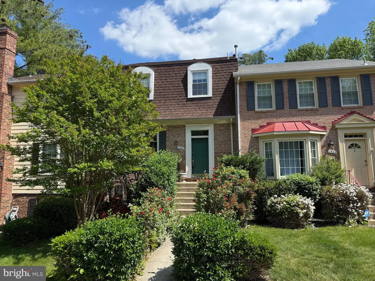 7503 Amesbury Ct, Alexandria, VA 22315 - #1