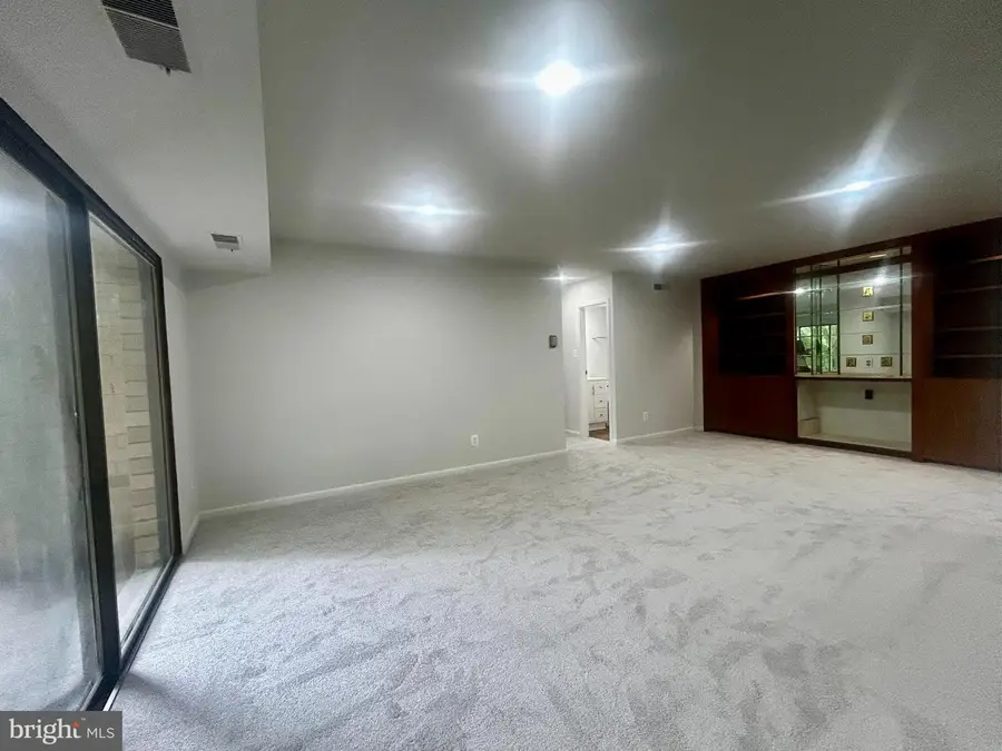 6001 Arlington Blvd #423, Falls Church, VA 22044 - #3