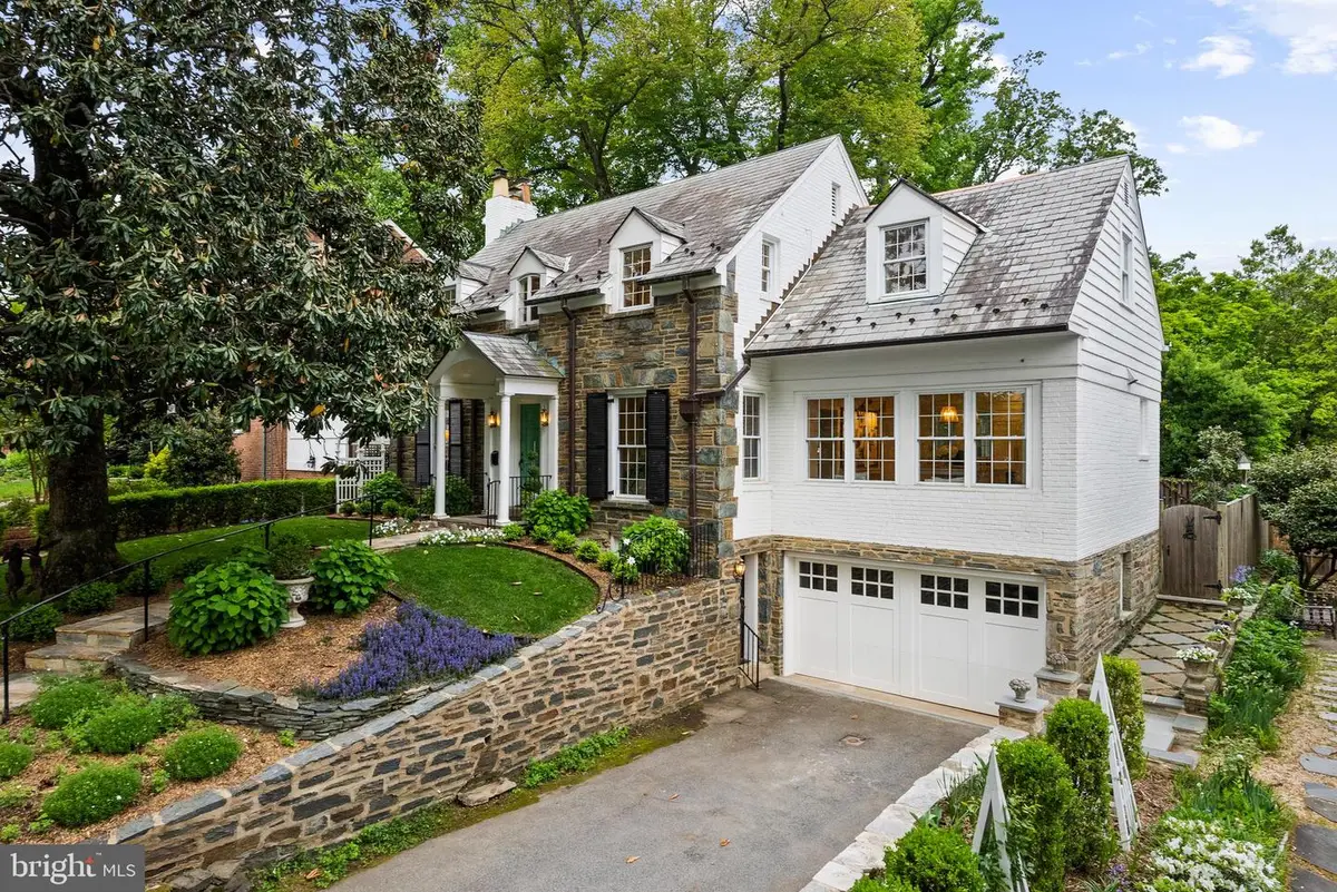 6010 Fort Hunt Rd, Alexandria, VA 22307 - #1