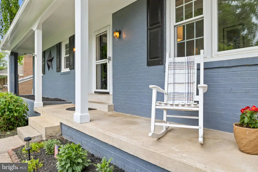 4324 Jackson Pl, Alexandria, VA 22309 - #2