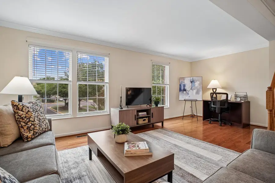 7496 Gadsby Sq, Alexandria, VA 22315 - #3