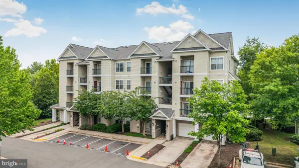 5115-e Travis Edward Way #e, CENTREVILLE, VA 20120