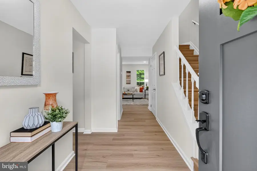 5866 Wood Flower Ct, Burke, VA 22015 - #2