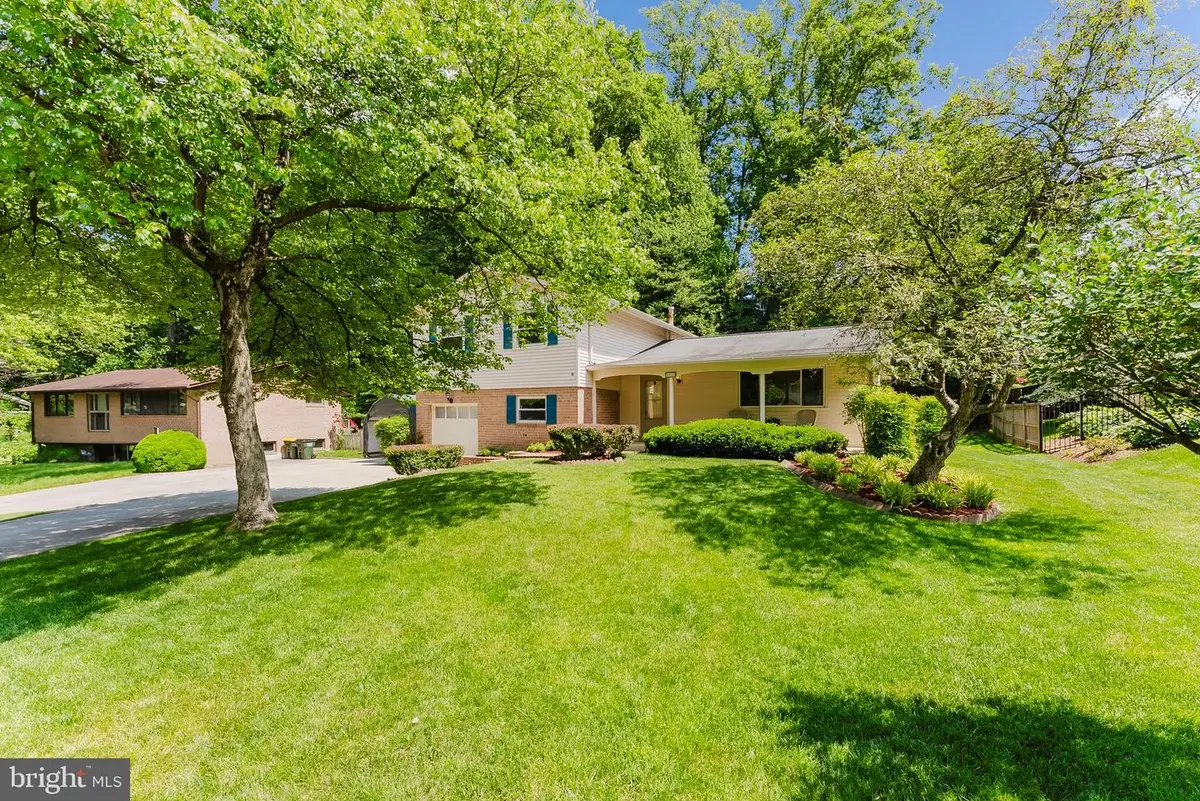 4911 Wycliff Ln, Fairfax, VA 22032 - #1