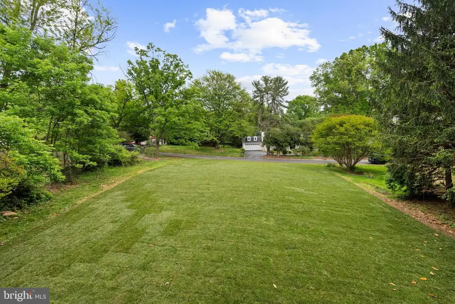 1914 Birch Rd, McLean, VA 22101 - #3