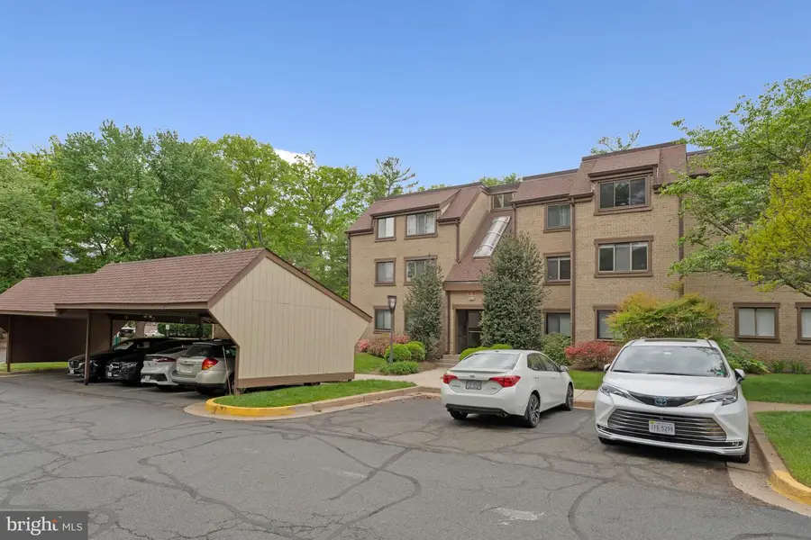 1621 Parkcrest Cir #9a/201, Reston, VA 20190 - #2