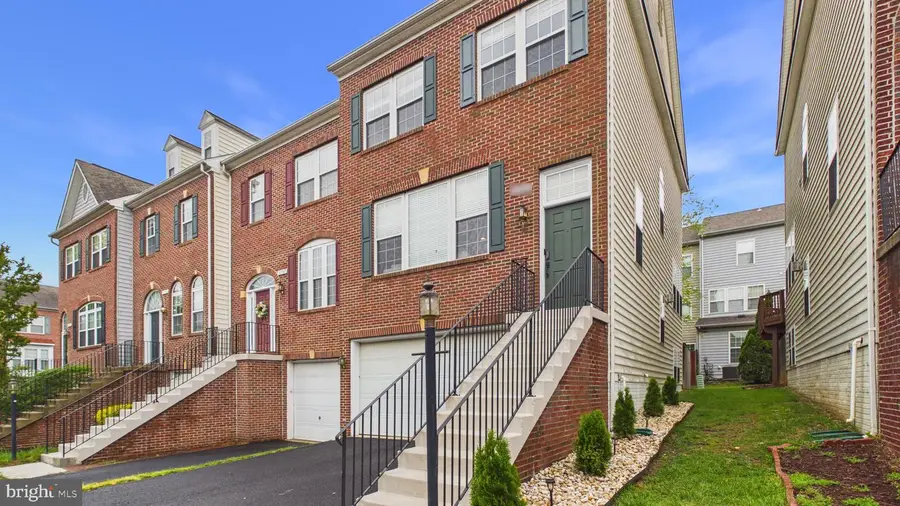 11549 Cavalier Landing Ct, Fairfax, VA 22030 - #2