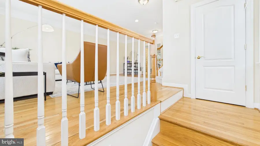 11549 Cavalier Landing Ct, Fairfax, VA 22030 - #3
