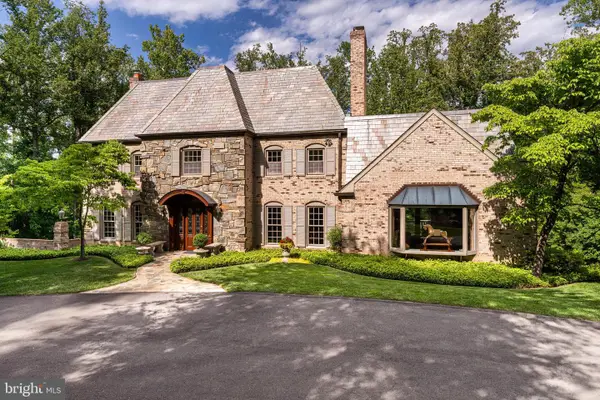 7018 Green Oak Dr, MCLEAN, VA 22101