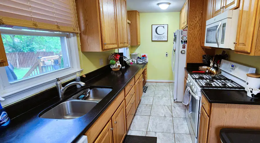 2434 Phillips Dr, Alexandria, VA 22306 - #3