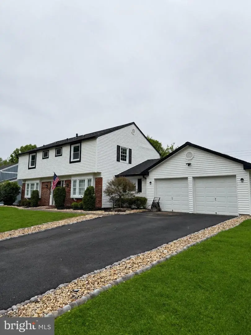 4202 Minstrell Ln, Fairfax, VA 22033 - #2