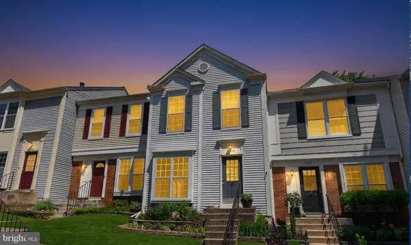 12136 Wedgeway Ct, FAIRFAX, VA 22033
