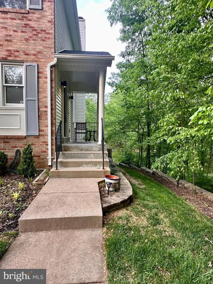 7929 Valleyfield Dr, Springfield, VA 22153 - #3