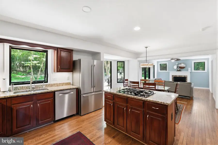 7713 Midday Ln, Alexandria, VA 22306 - #2