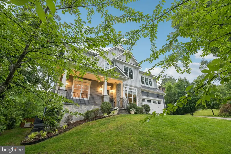 2336 N Oak St, Falls Church, VA 22046 - #2