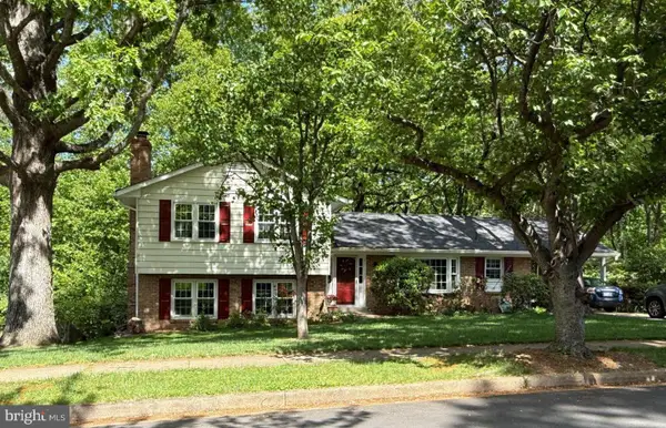 2327 Riviera Dr, VIENNA, VA 22181