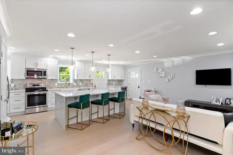 2944 Random Rd, Falls Church, VA 22042 - #3