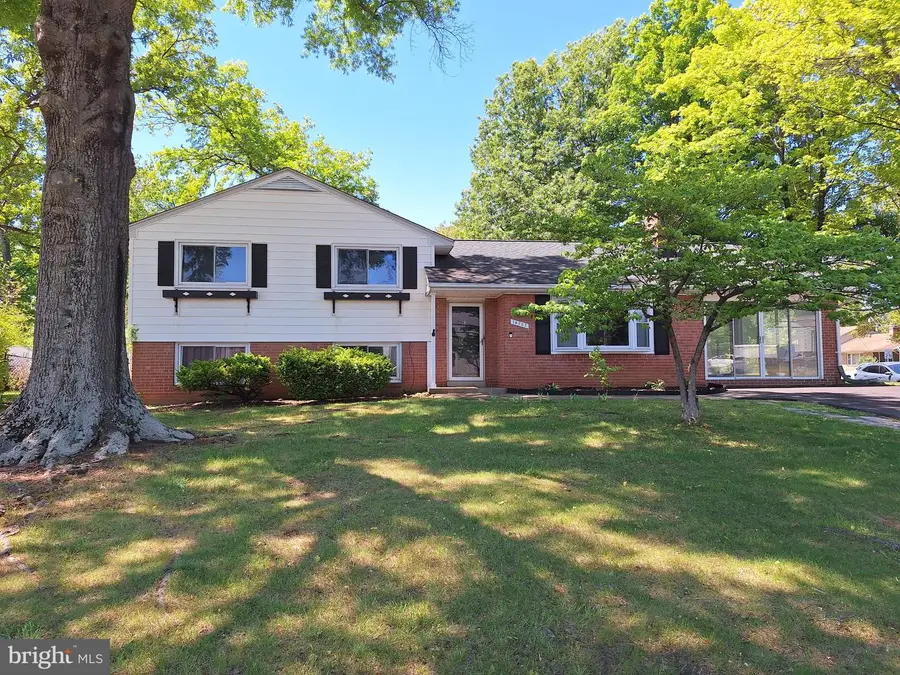 14707 Braddock Rd, Centreville, VA 20120 - #3