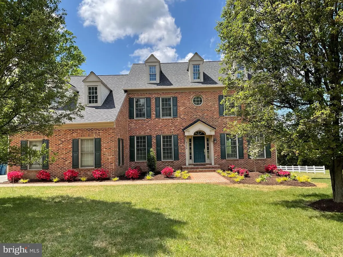 3454 Virginia Oaks Dr, Oakton, VA 22124 - #1