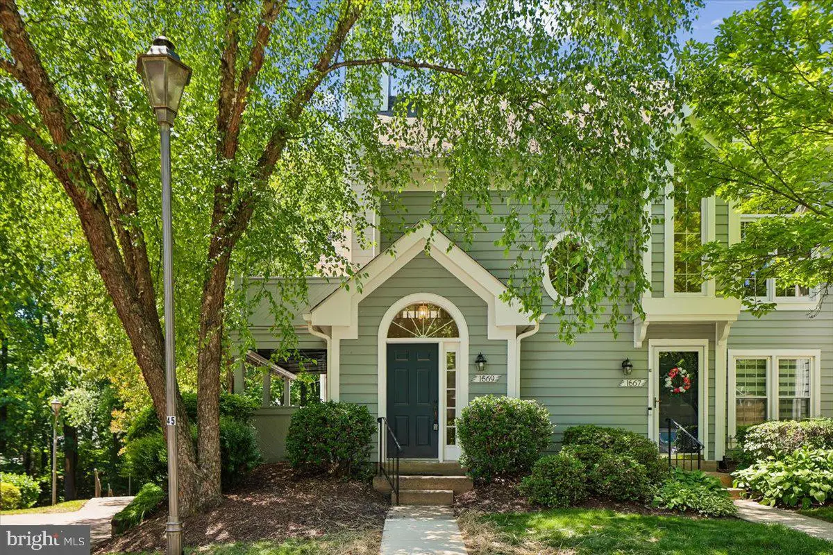 1569 Church Hill Pl, Reston, VA 20194 - #1