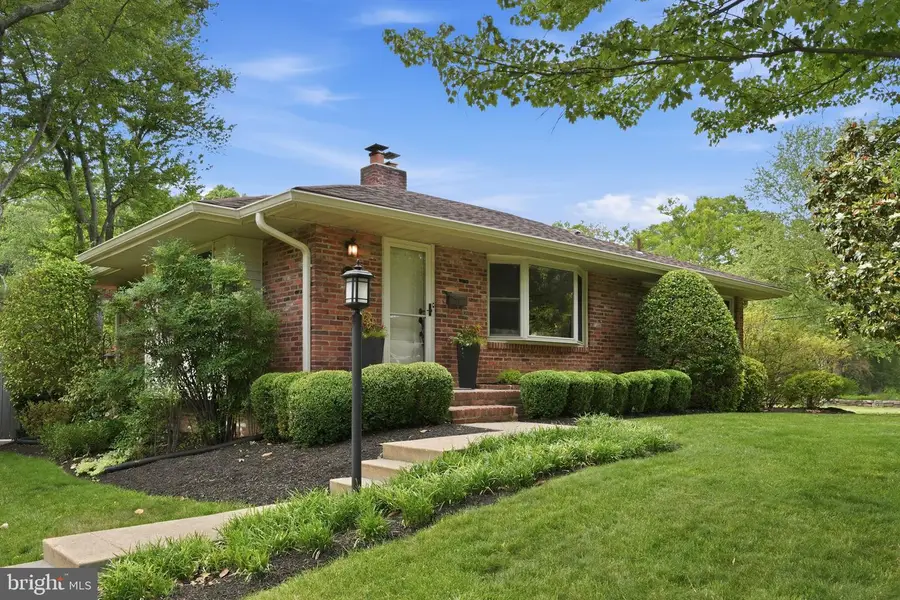 7914 Bainbridge Rd, Alexandria, VA 22308 - #2