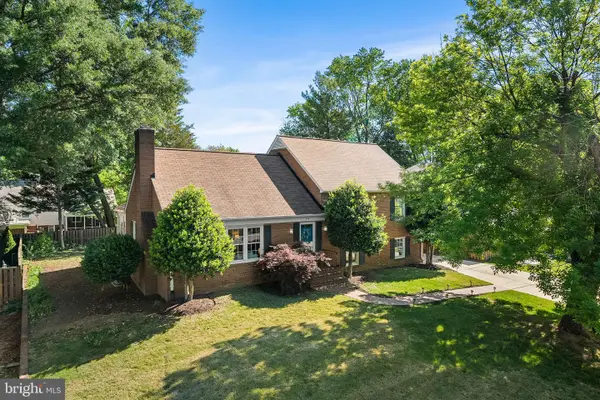 914 Waynewood Blvd, ALEXANDRIA, VA 22308