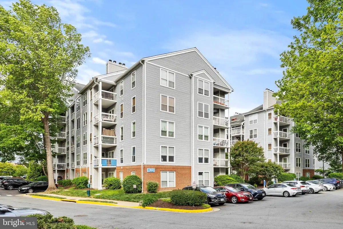 3175 Summit Square Dr #5-e12, Oakton, VA 22124 - #1