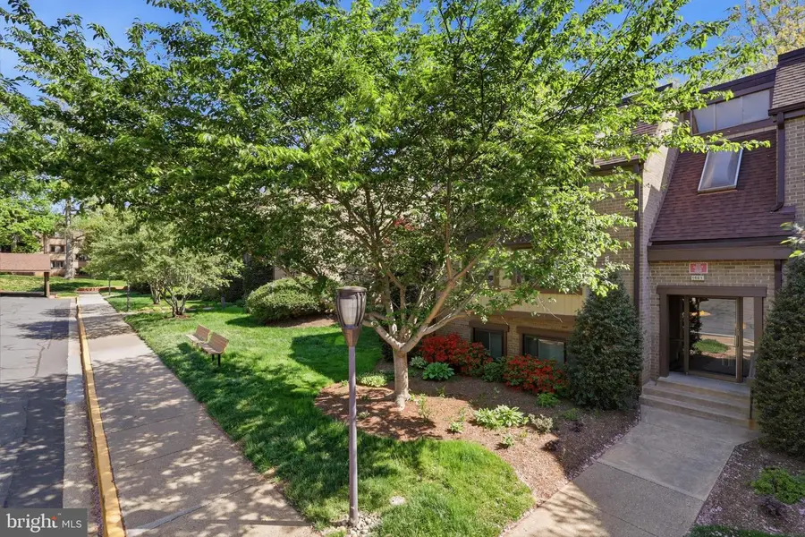 1637 Parkcrest Cir #8e/300, Reston, VA 20190 - #2