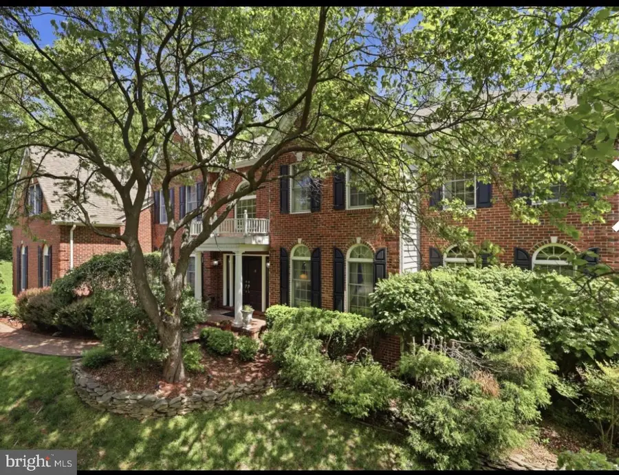 11514 Seneca Woods Ct, Great Falls, VA 22066 - #2