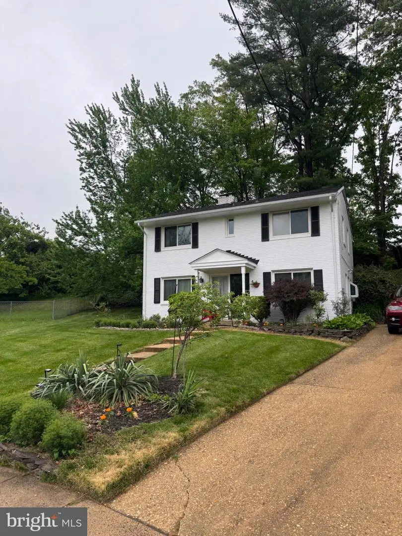 5512 Kathleen Pl, Springfield, VA 22151 - #3
