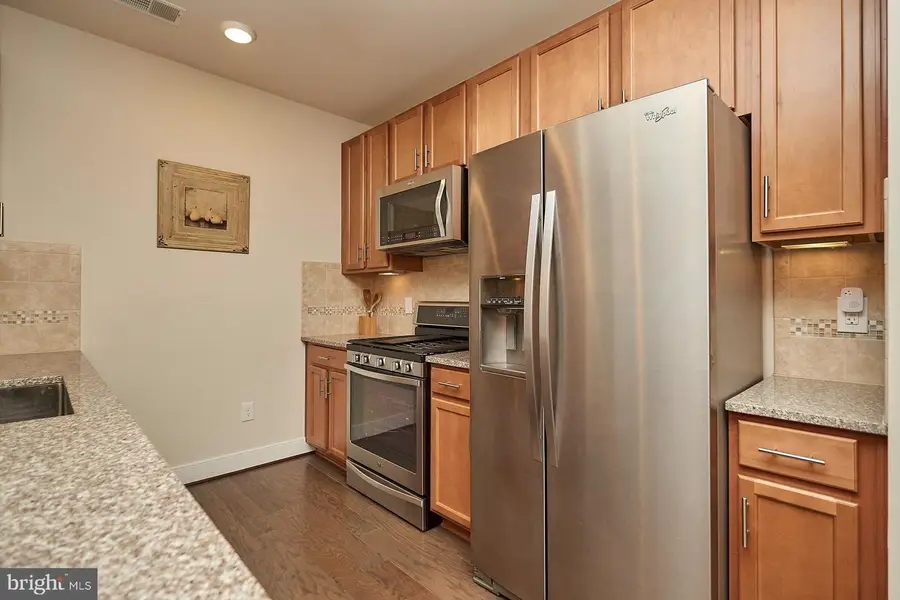 2905 Bleeker St #4-406, Fairfax, VA 22031 - #3