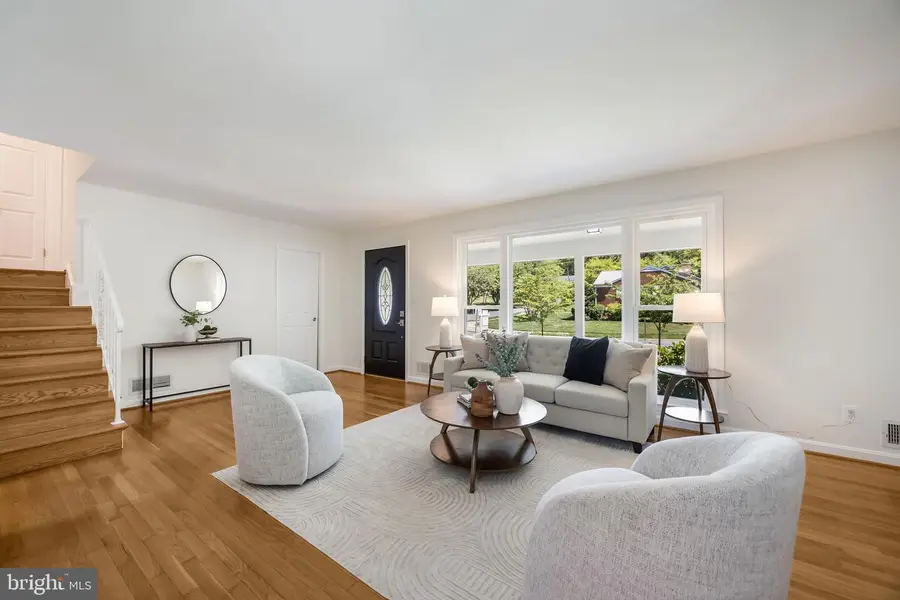 6211 Colmac Dr, Falls Church, VA 22044 - #2