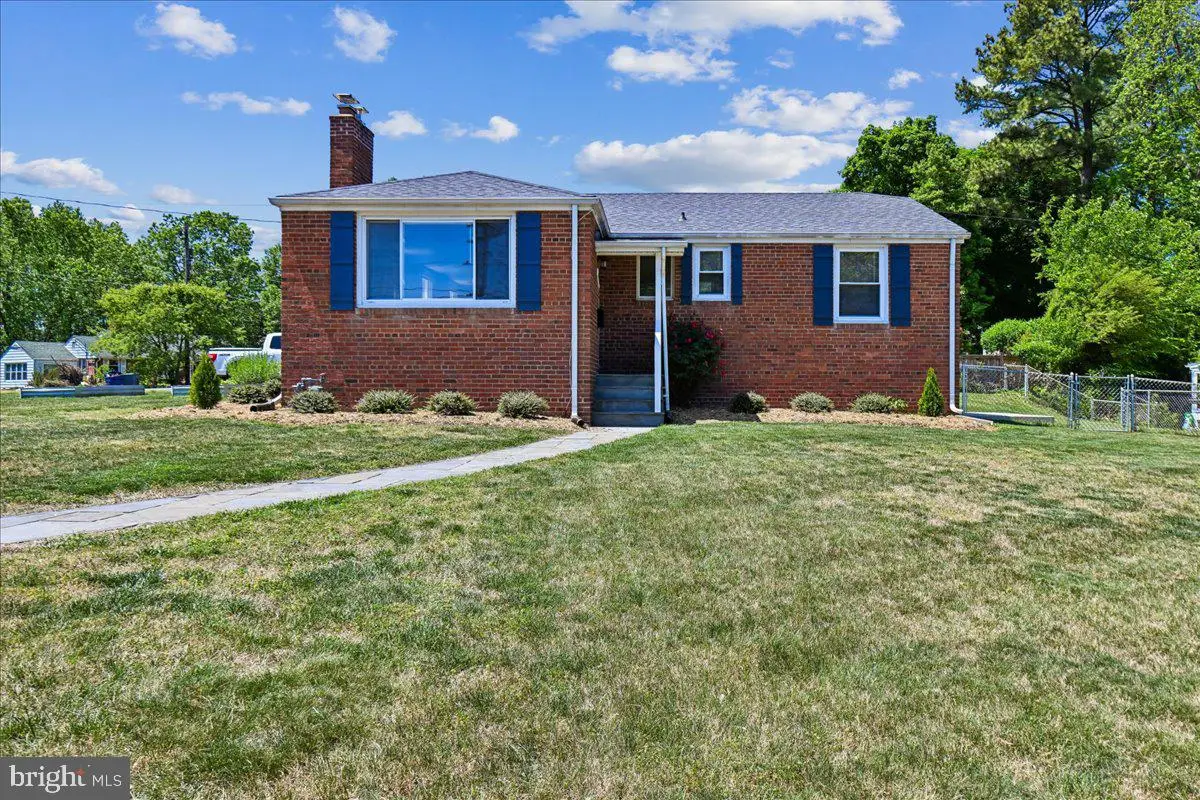 2811 School St, Alexandria, VA 22303 - #1