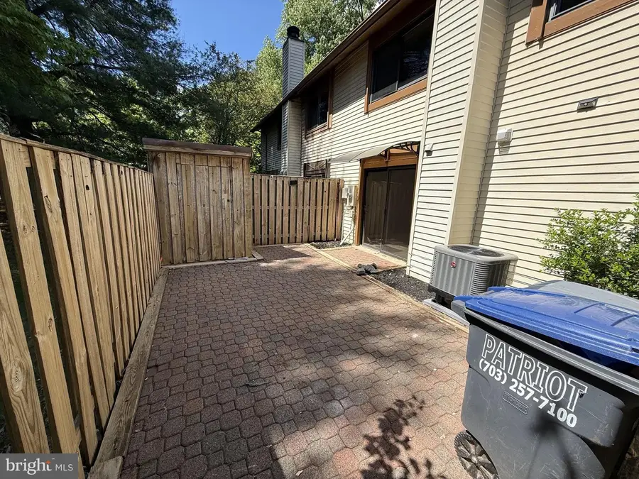 5693 Summer Oak Way, Burke, VA 22015 - #2