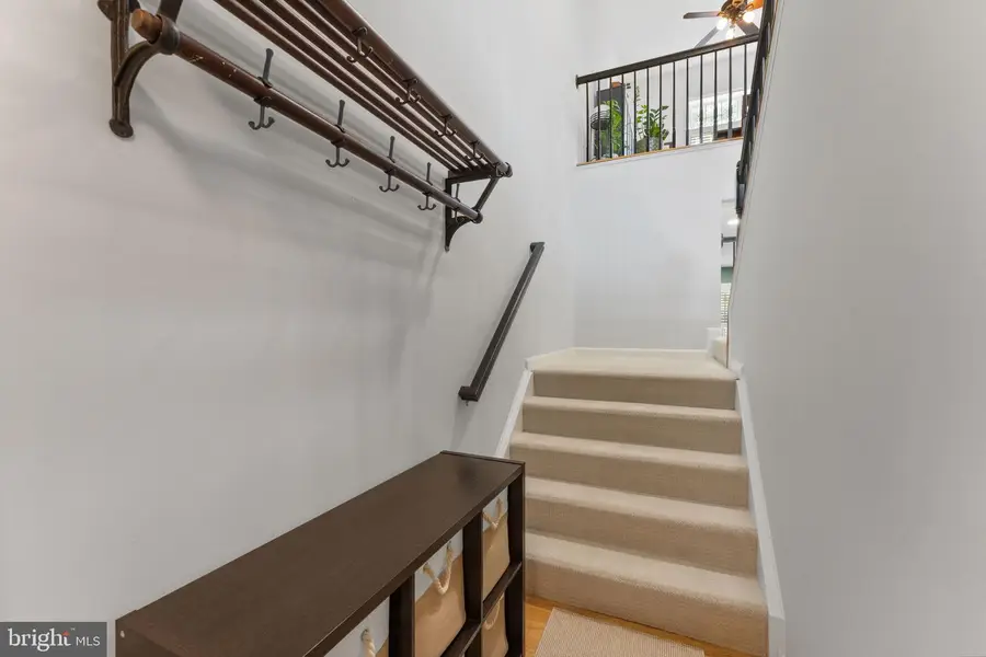 7366 Stream Bluff Way, Springfield, VA 22153 - #3