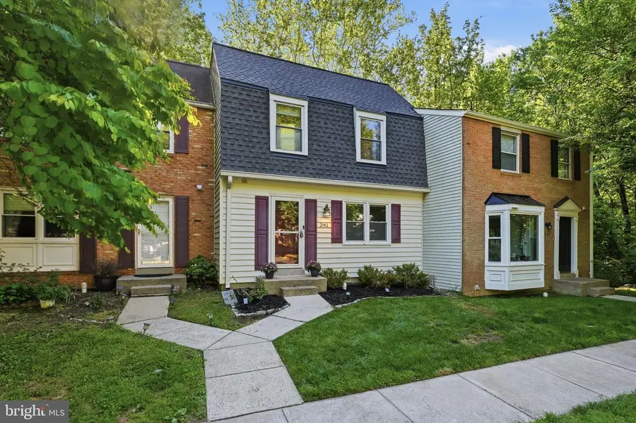 2961 Ellenwood Dr, Fairfax, VA 22031 - #2
