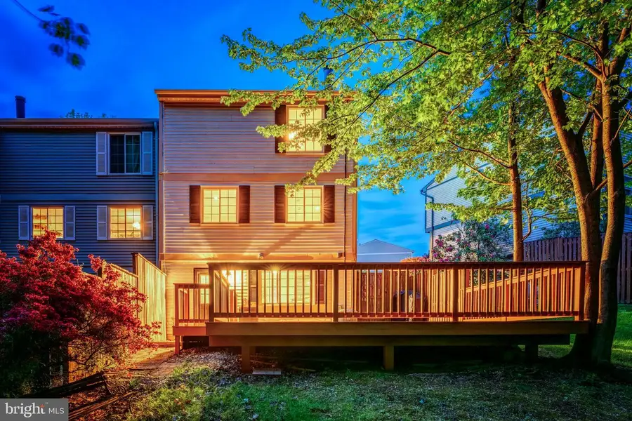 1654 Barnstead Dr, Reston, VA 20194 - #3
