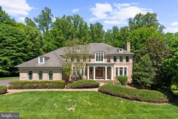9304 Fitz Folly Dr, GREAT FALLS, VA 22066
