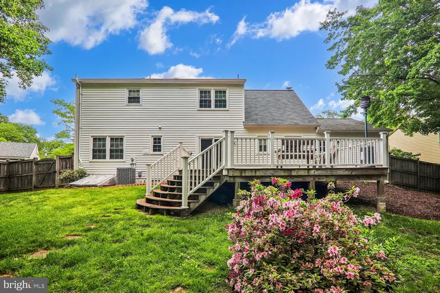 8002 Log Cabin Ct, Springfield, VA 22153 - #2