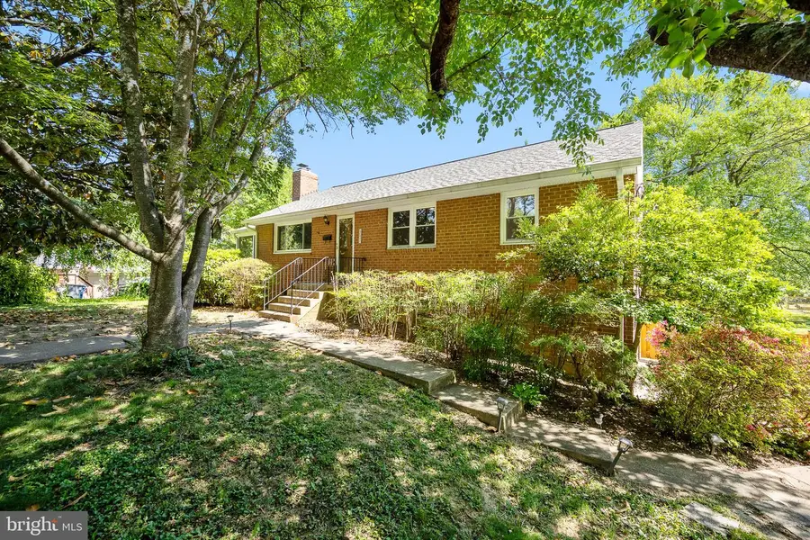 4037 Oxford St, Annandale, VA 22003 - #3