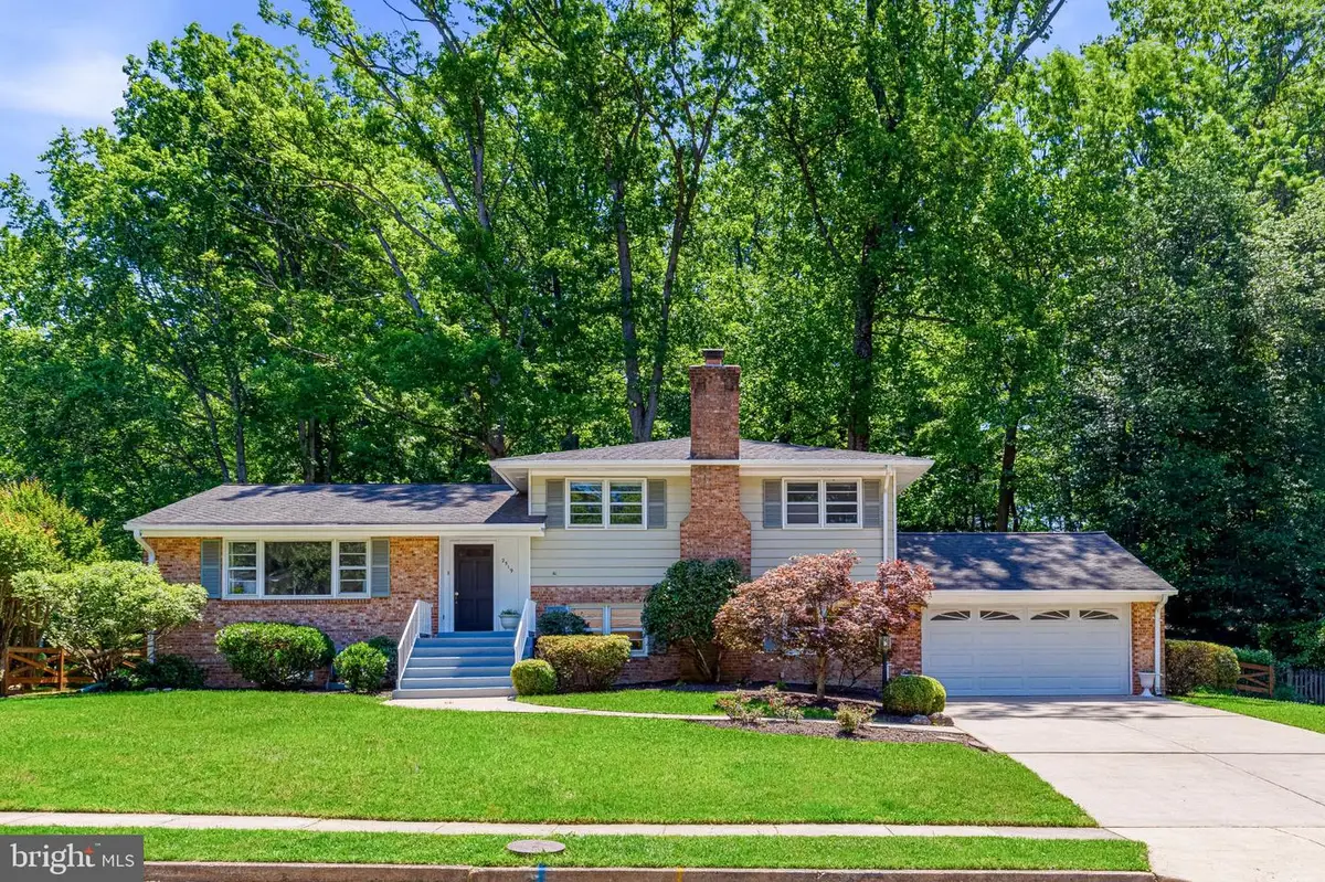 2519 E Meredith Dr, Vienna, VA 22181 - #1