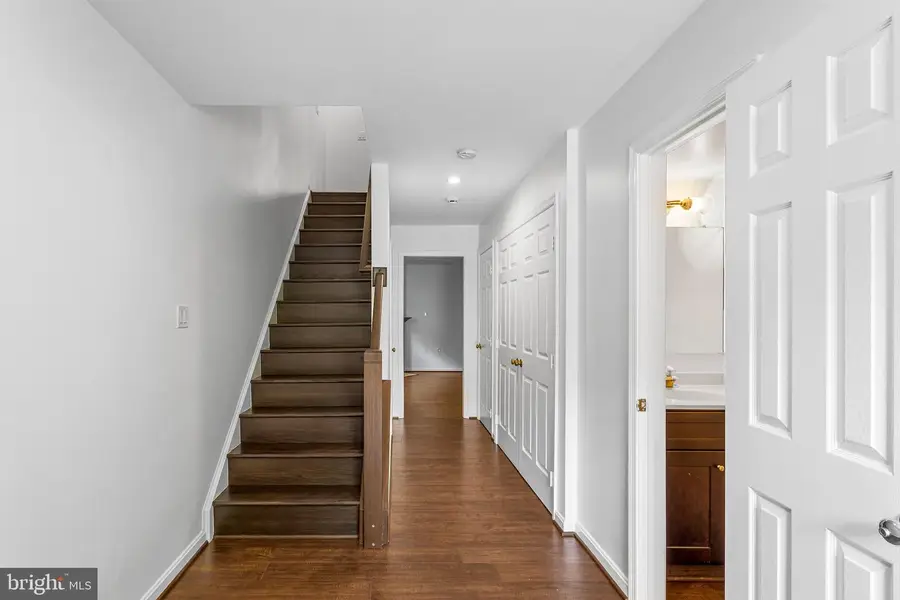 9348 Mccarthy Woods Ct, Burke, VA 22015 - #3