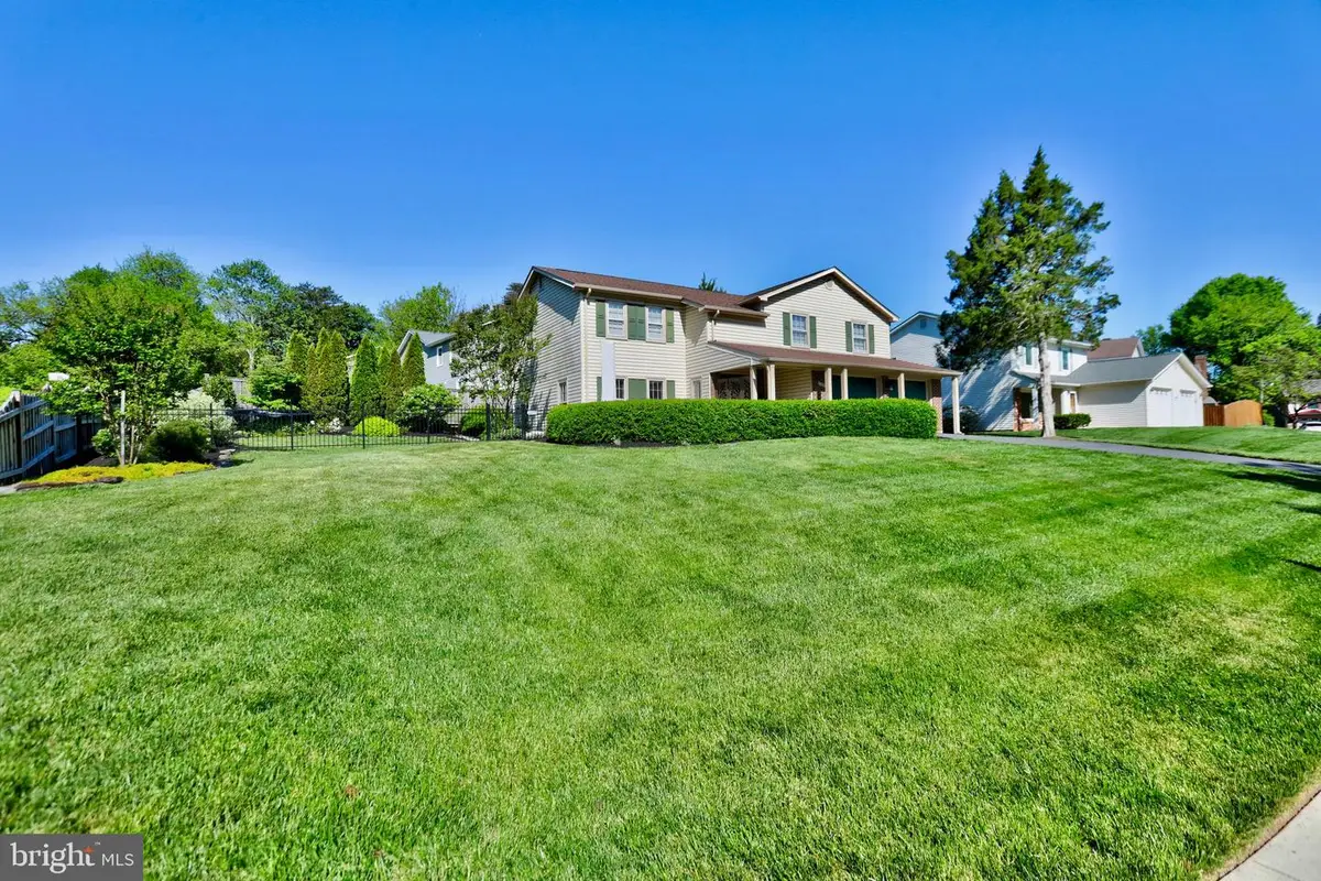 1301 Crosstitch Dr, Herndon, VA 20170 - #1