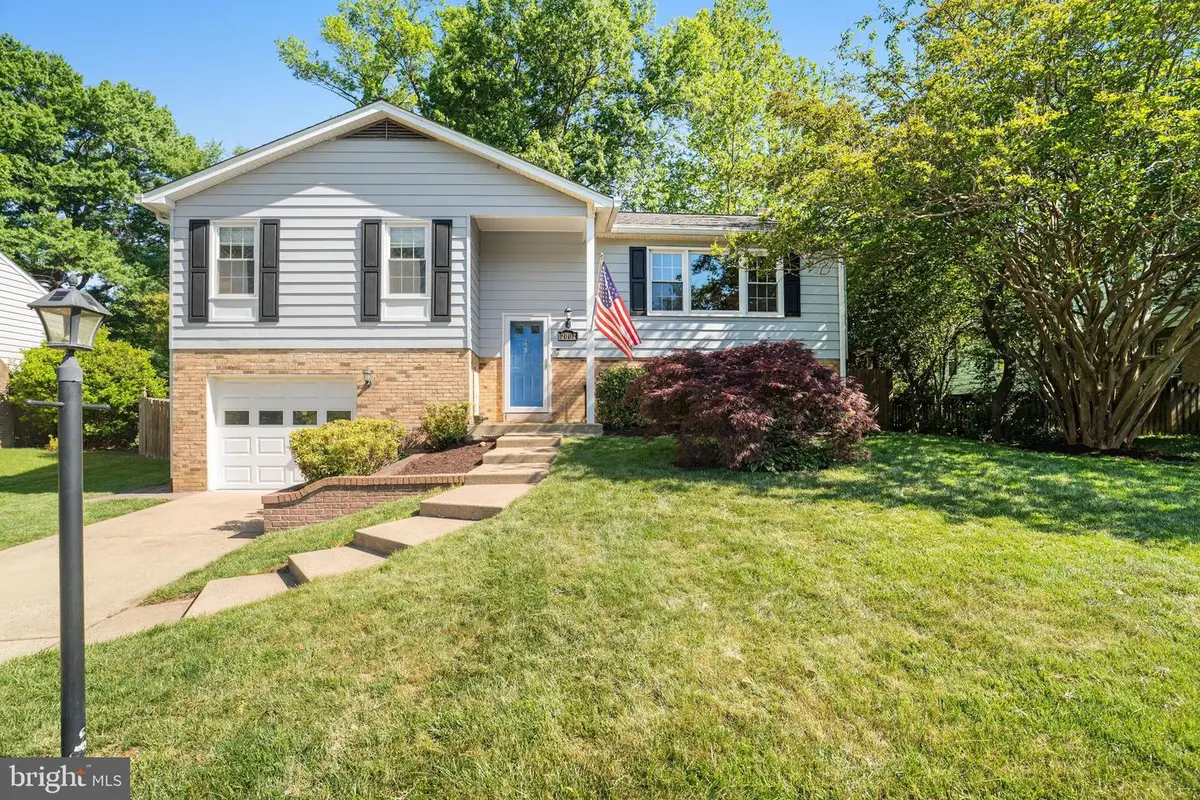 2002 Hoover Ln, Alexandria, VA 22308 - #1
