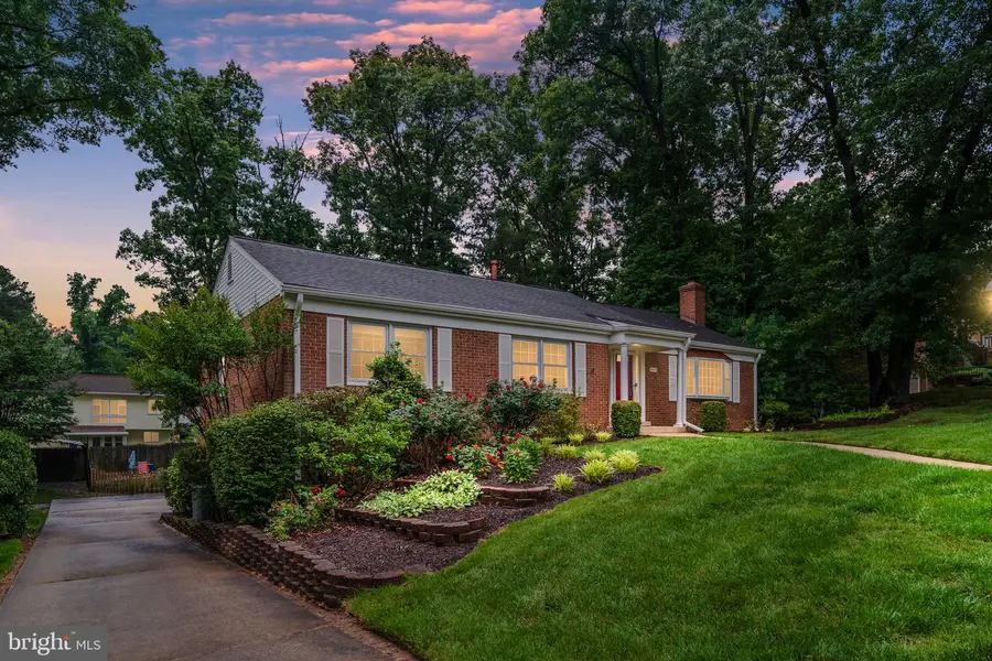 4213 Wilton Woods Ln, Alexandria, VA 22310 - #2
